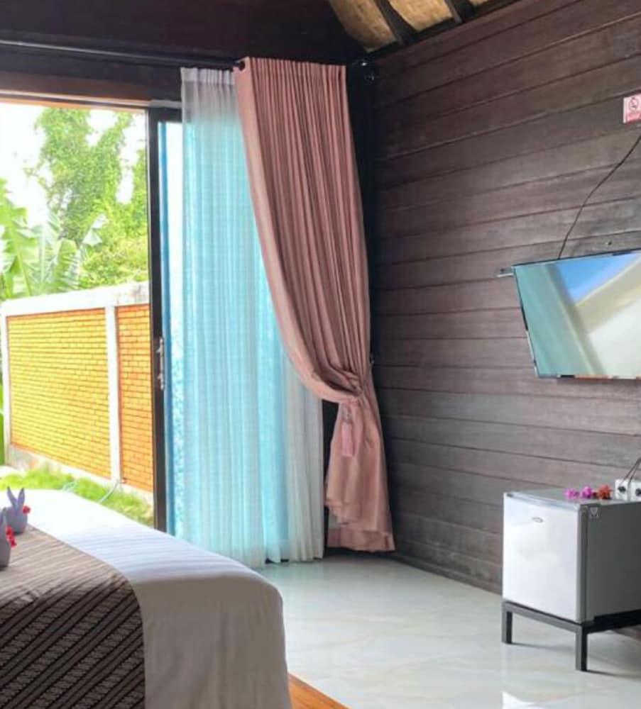 Sri Abi Ratu Villas Sukawati  Exterior photo
