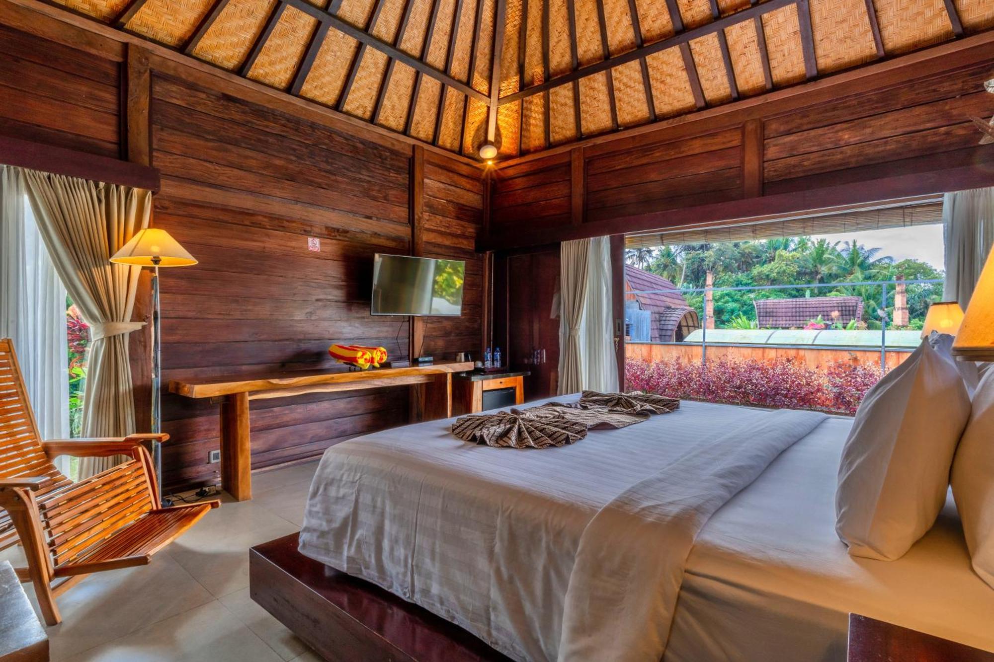 Sri Abi Ratu Villas Sukawati  Exterior photo