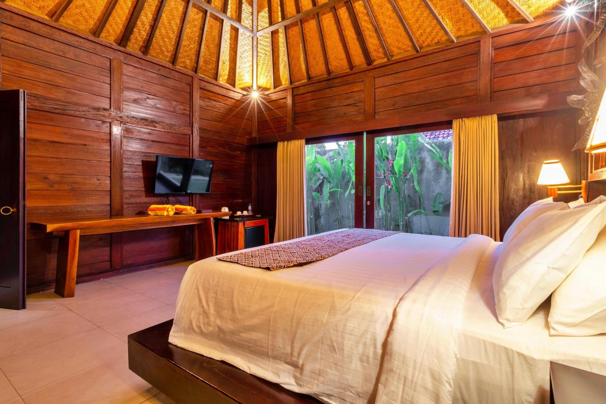 Sri Abi Ratu Villas Sukawati  Exterior photo